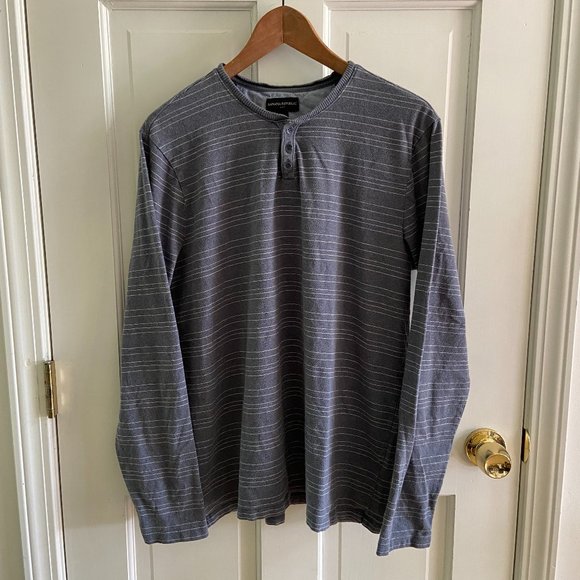 Banana Republic henley shirt